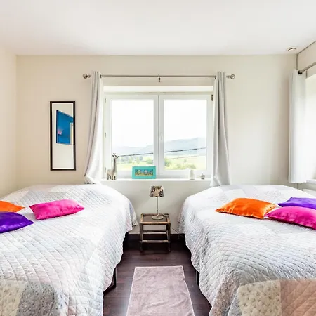 Nouvelles Tres Confortables Avec Refrigerateur 3*